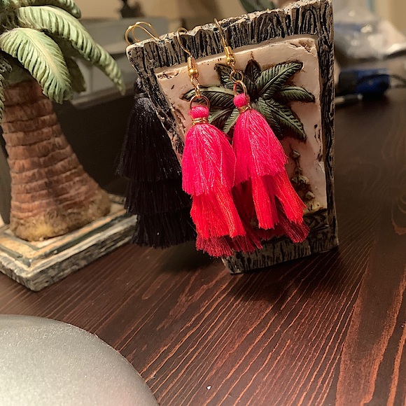 Tassel earrings - Picture 4 of 8